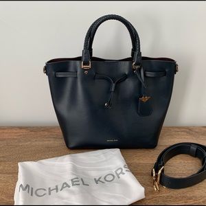Michael Michael Kors Blakey Leather Bucket Bag